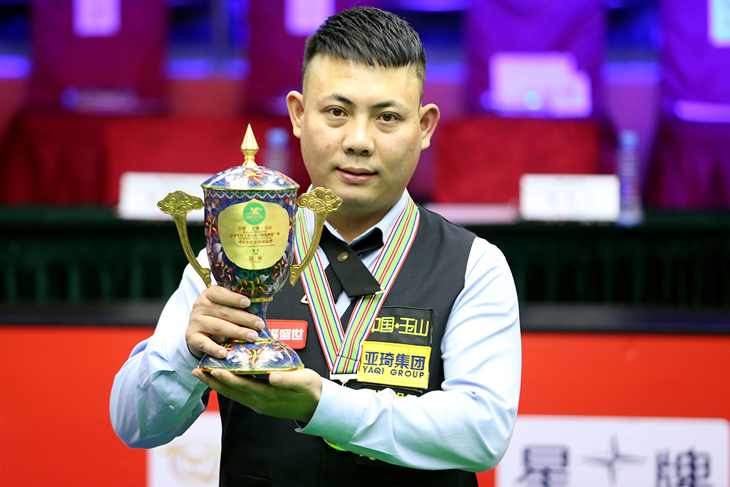 又充满悬念 又充满悬念